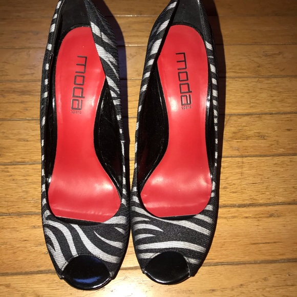 Moda heels - Picture 2 of 3